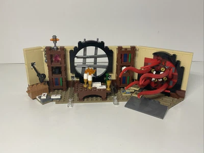 LEGO Marvel Set 76060 Doctor Strange's Sanctum Sanctorum - No Minifigures - Image 1 of 4