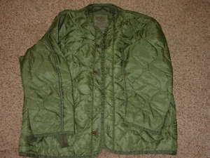US Military Green Cold Weather Coat Liner, 8415-00-782-2889 Size Large - Picture 1 of 7