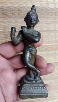 Antiguo ídolo estatua raro antiguo dios hindú Krishna Kisna de latón 5 pulgadas Foto 1 de 3