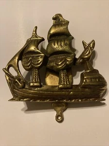 De colección Cortadora de latón liso Barco GOLPEADOR PUERTA Velero Náutico Inglaterra - Imagen 1 de 2