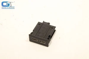 2017 - 2019 ALFA ROMEO STELVIO CENTER CONSOLE DUAL USB ADAPTER PORT OEM - Bild 1 von 6