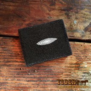 Black Stingray Bifold Wallet - Amish USA Handmade Billfold Cash Wallet - Picture 1 of 7