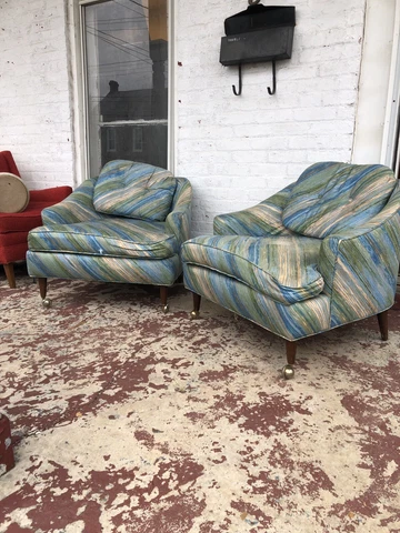 PAIR MID CENTURY MODERN DANISH MODERN STYLE UPHOLSTERED CLUB LOUNGE CHAIRS Cover