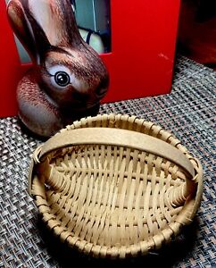 Small Decorative Handwoven Buttocks Egg Basket Unused