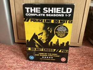 The Shield - Series 1-7 (Box-set) (DVD, 2011) UK R2 DISCS OVERALL VERY GOOD - Picture 1 of 16