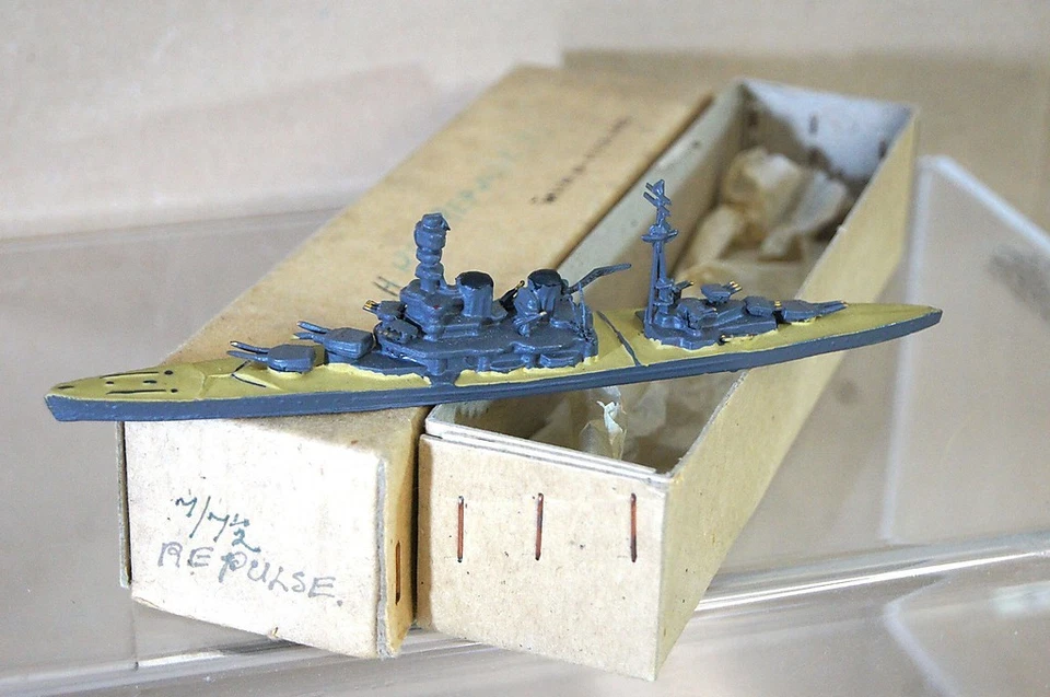 TREMO TM HMS REPULSE 1:1200 WWI WWII BATTLECRUISER MODEL SHIP MIB RARE 2 mr - Image 1 of 1