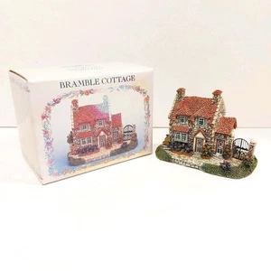 Bramble Cottage The Leonardo Collection Boxed 1998 - Christmas Display - Picture 1 of 24