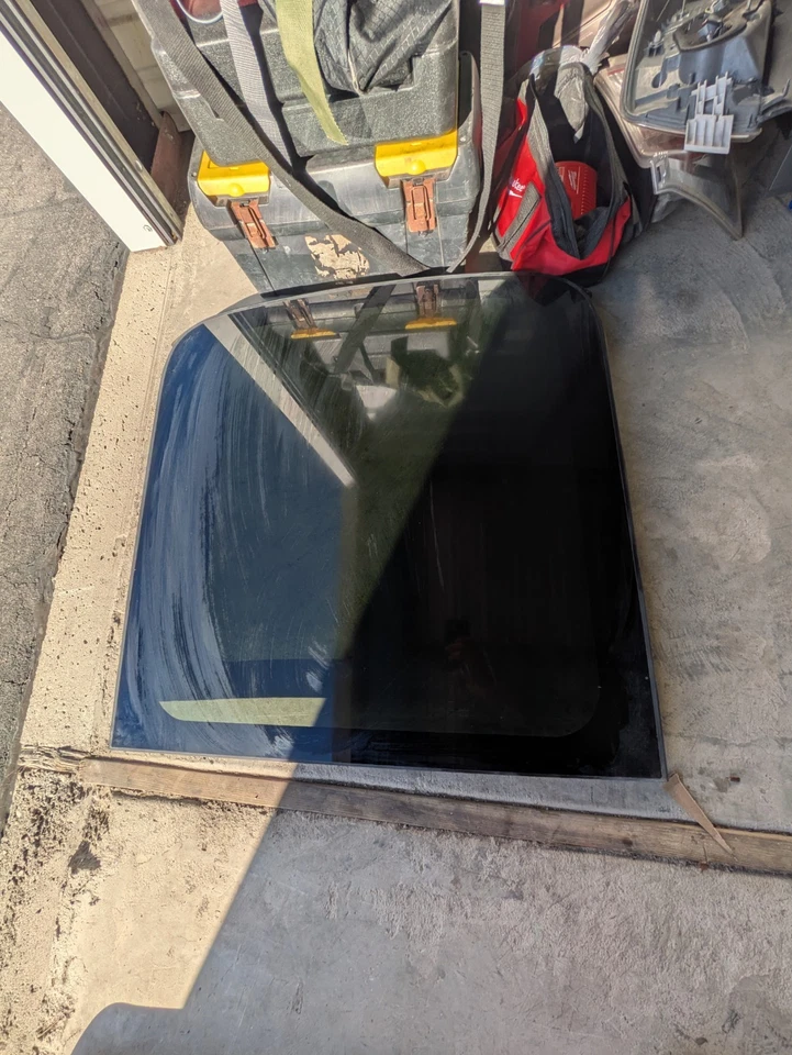 Ford Explorer 2011-2019 techo corredizo trasero cristal Foto 1 de 2