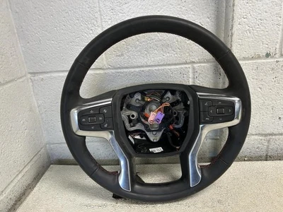 Chevrolet Blazer 2023 cuero negro acabado plateado OEM volante térmico Foto 1 de 4