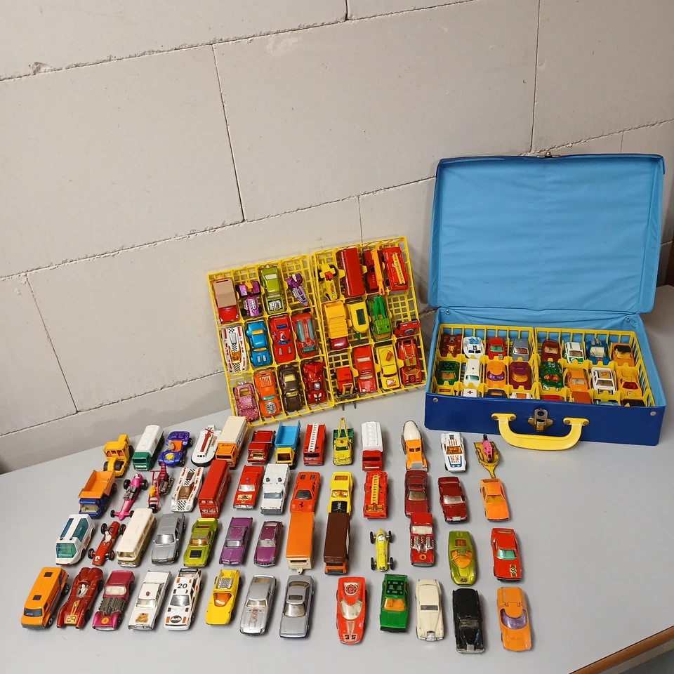 Orig. Matchbox Superfast Sammelkoffer mit 100 Superfast Modellen 48 x sehr gut - Bild 1 von 4