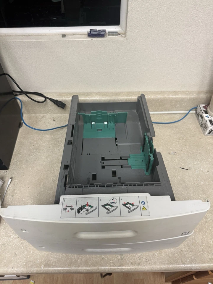 Lexmark T650/T652/T654/X651/X652/x654,x656 550-Sheet Media Tray Assembly,40X5786 - Image 1 of 2
