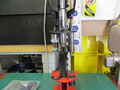 RELOADING TOOLS * PRESS * MEC * 600 JR (82) * 12 GAUGE * 410 SETUP INCLUDED - Image 1 of 4