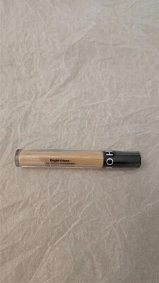 SEPHORA COLLECTION Bright Future Gel Suero Corrector Bajo Ojos 13 Crema Caramelo Foto 1 de 3