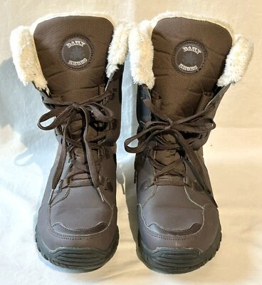 Botas de nieve para mujer de Daily Shoes media pantorrilla forradas de piel sintética cuero sintético, edredón usadas en excelente estado Foto 1 de 4