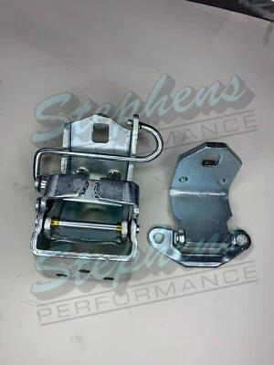 67-74 Mopar A-Body Upper/Lower Door Hinge RH Set 520-1067-RS Dodge Dart Demon - Image 1 of 2