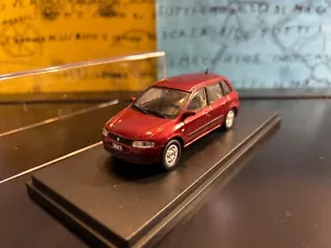 1/43 base DeA Fiat Stilo 5 doors bordeux metallic red rouge rot rojo Prof. Rep. - Foto 1 di 2
