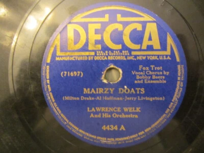 LAWRENCE WELK & HIS ORCHESTRA    MAIRZY DOATS/DON'T SWEETHEART ME Decca 4434 VG+ - Image 1 of 4