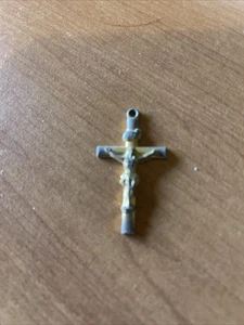 Gold plated religious cross charm - Picture 1 of 2