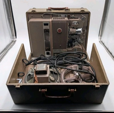 Projetor de Som Kodak Kodascope Pageant Vintage 16mm Modelo 7K2 - Imagem 1 de 4