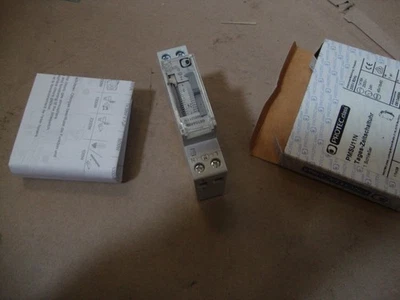 PROTEC.class Zeitschaltuhren Tages-Zeitschaltuhr PMSU11N mini ( 05104699 ) NEW - Bild 1 von 4