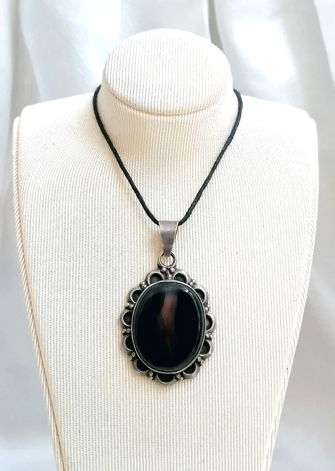 ANTICO BELLISSIMO PENDENTE IN ARGENTO STERLING CON GRANDE AGATA. - Immagine 1 di 4