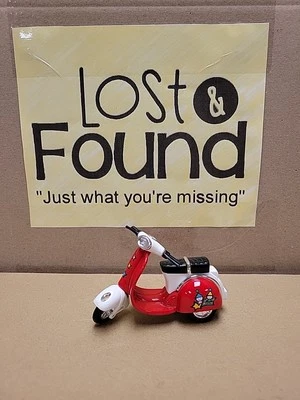 Diecast Red 2010 Sunnyside Pull Back Action Vespa Red and White Scooter - Image 1 of 4