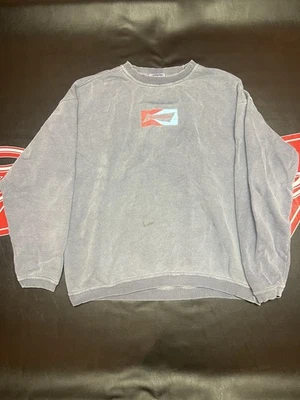 Budweiser cuello redondo Foto 1 de 3