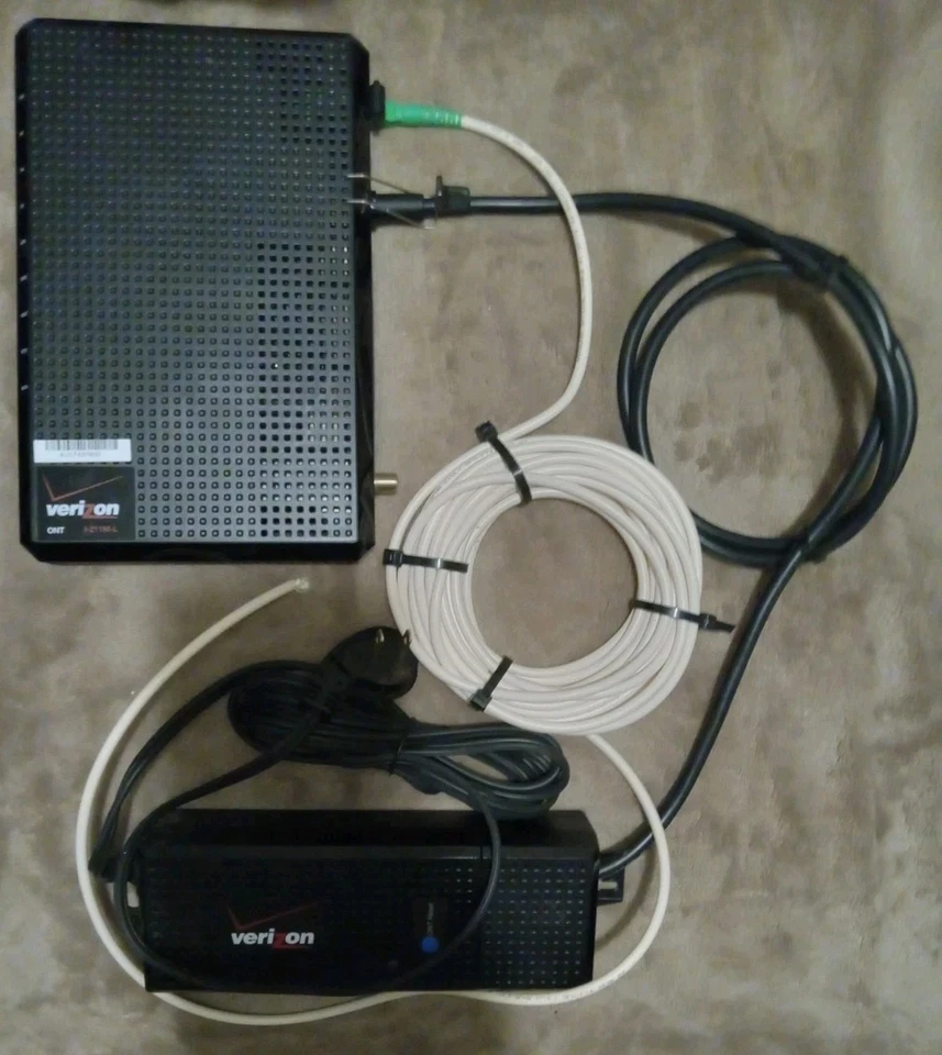 Verizon FIOS Optical Network Terminal G-211M-C Modem & Power Supply - Image 1 of 1