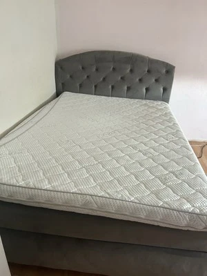 Boxspringbett 140x200 cm – Top Zustand – inkl. Matratze & Topper –  NP 899   - Bild 1 von 3