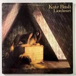 KATE BUSH “Lionheart” LP/EMI SMAS-17008 (VG+) Gatefold, Reissue - Picture 1 of 7