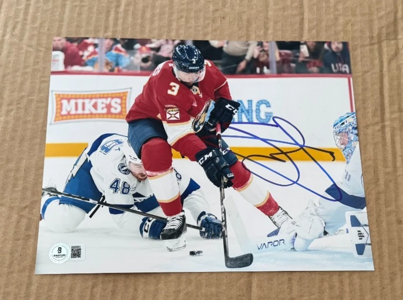 SETH JONES SIGNED FLORIDA PANTHERS 8X10 PHOTO BECKETT COA HAND SIGNED - Image 1 of 1