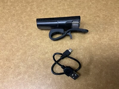 Faro de bicicleta recargable Blackburn Foto 1 de 3