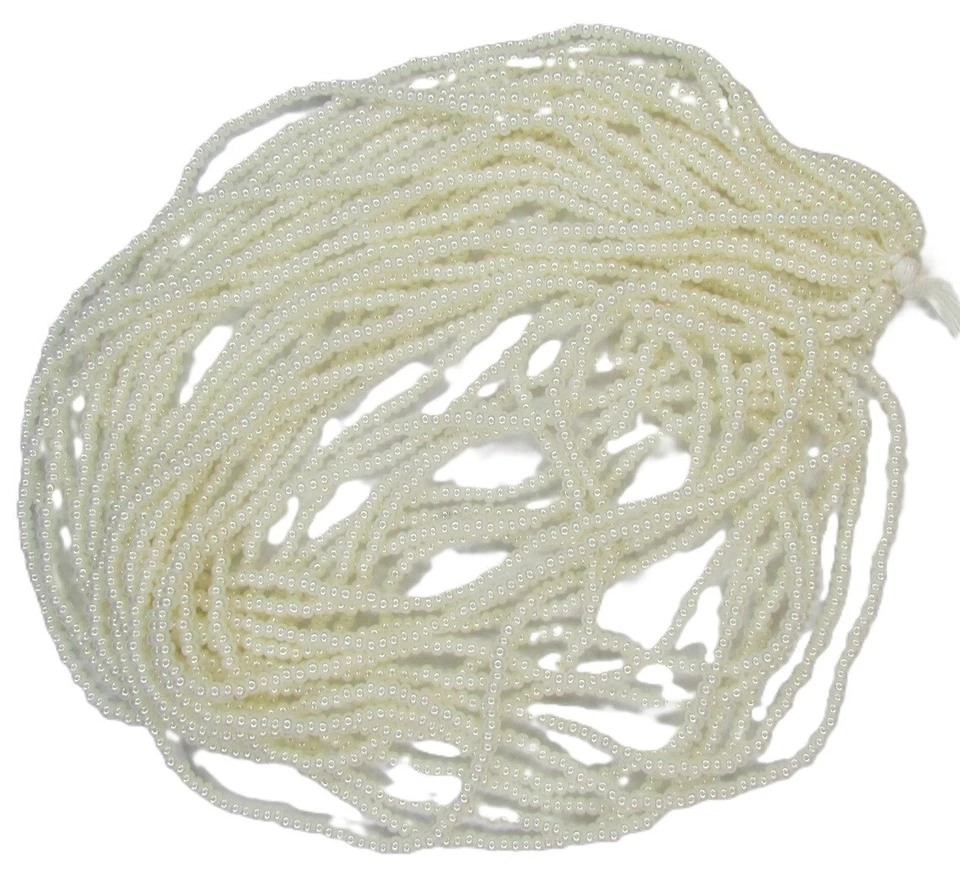 Czech 6/0 Preciosa Rocaille Glass Seed Beads 3 - Image 1 of 1