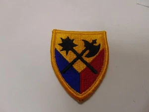 MILITARY PATCH US ARMY SEW ON SHOULDER COLORED 194TH ARMOR - Picture 1 of 1