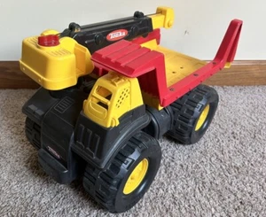2005 Rare Tonka Hasbro Toughest Mighty Crane Construction Dump Truck Plastic 19” - Picture 1 of 5