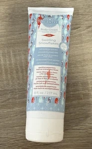 Crema corpo Scentsy SWIRLING SNOWFLAKES ~ 8 fl. oz. ~ NUOVO - Foto 1 di 1
