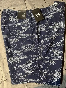 UNDER ARMOUR #415 DUNKELBLAU & GRAU BEDRUCKTE GOLFSHORTS GRÖSSE 40 HERREN NEU MIT ETIKETT $ 70,00 - Bild 1 von 4