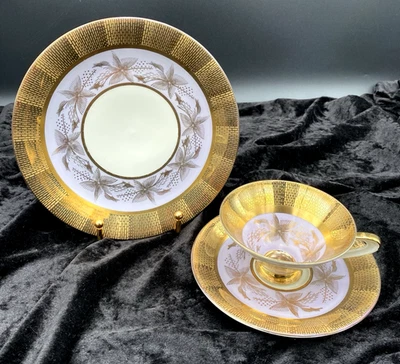 Винтажный Elfenbein Бавария глубокий сирень и золото фарфора ножки чашка, блюдце и тарелка - Изображение 1 из 4