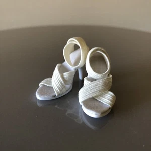 Tonner Muñeca 16” Zapatos Blancos Desguazados Zapatos al Tobillo Tacones Altos Tyler Wentworth - Imagen 1 de 5