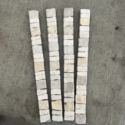 "Tira de mosaico veneciano Jeffrey Court 1""x12""" Foto 1 de 2