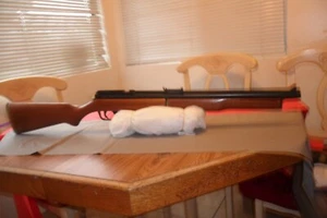 MINT - CROSMAN MODEL 392PA MULTI- pump pneumatic .22 cal./5.5mm air rifle - Picture 1 of 19