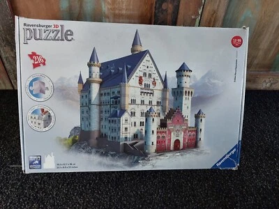 RAVENSBURGER CASTLE PUZZLE /3D NEUSCHWANSTEIN CASTLE PUZZLE COMPLETE /GOOD PRICE - image 1 of 4