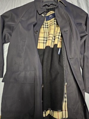 Gabardina Burberry Brit para hombre negra nailon chaqueta con cinturón 🔥🧛🏼 ¡Envía ofertas!! Foto 1 de 4