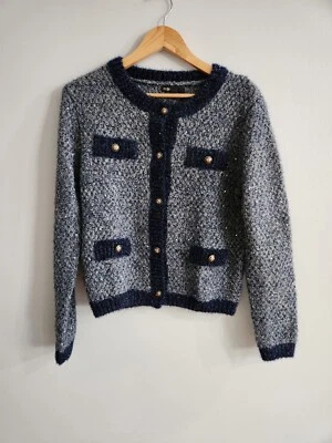 Cardigã Maje Mission azul marinho suéter lantejoulas metálicas com botões dourados, tamanho 2 - Imagem 1 de 4