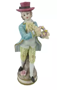 Biskuit Porzellan Figur Mann hält Blumenkranz handbemalt Figur - Bild 1 von 22