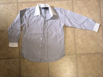 Kitestrings Talla 10 Niño Botón Oxford Azul Claro con Rayas Rojas Foto 1 de 4