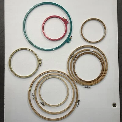 7-WOOD & 3 PLASTIC Embroidery Hoop Round SCREW Tension - Image 1 of 4