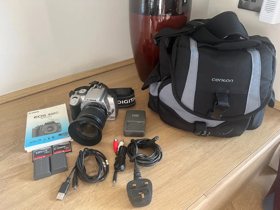 Canon EOS 400D 10.1 MP Digital SLR Camera with 18-55mm Lens - Silver plus bag - Image 1 of 1