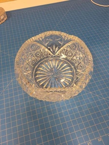 Crystal Bowl Vintage Cut Glass Serving Bowl Centerpiece Decor 7.5" Diameter - Picture 1 of 7