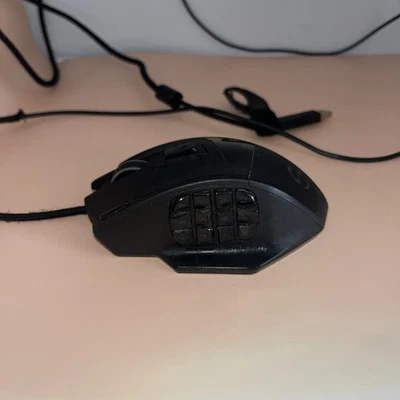 UTECHSMART VENUS MMO RPG WIRED 18 BUTTONS GAMING MOUSE working tested 16400DPI - Image 1 of 4